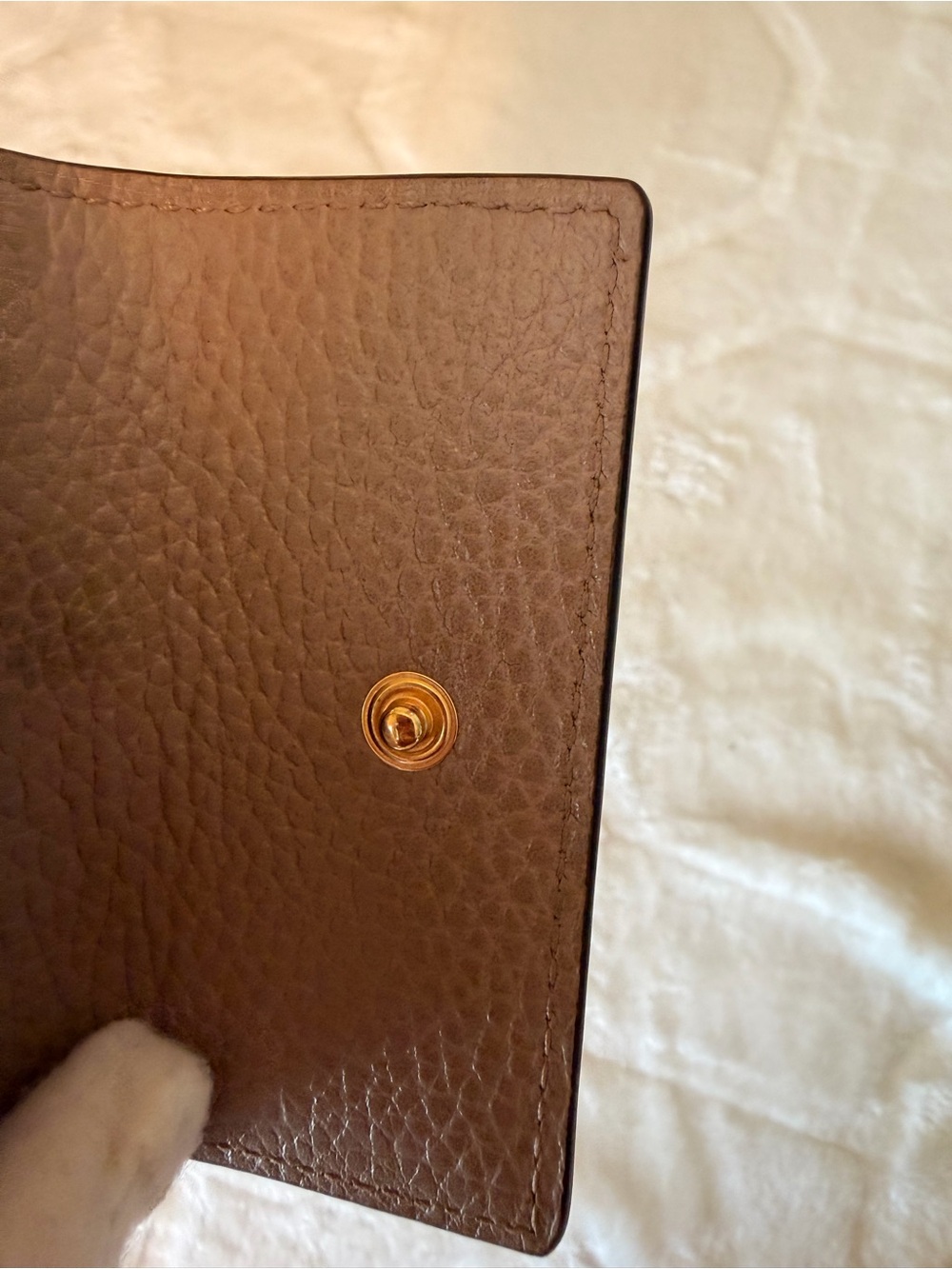 Gucci GG Marmont 6 ring Key Case. - Picture 10 of 16
